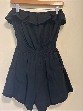 Eesome Black strapless Romper with Ruffle detail and pockets